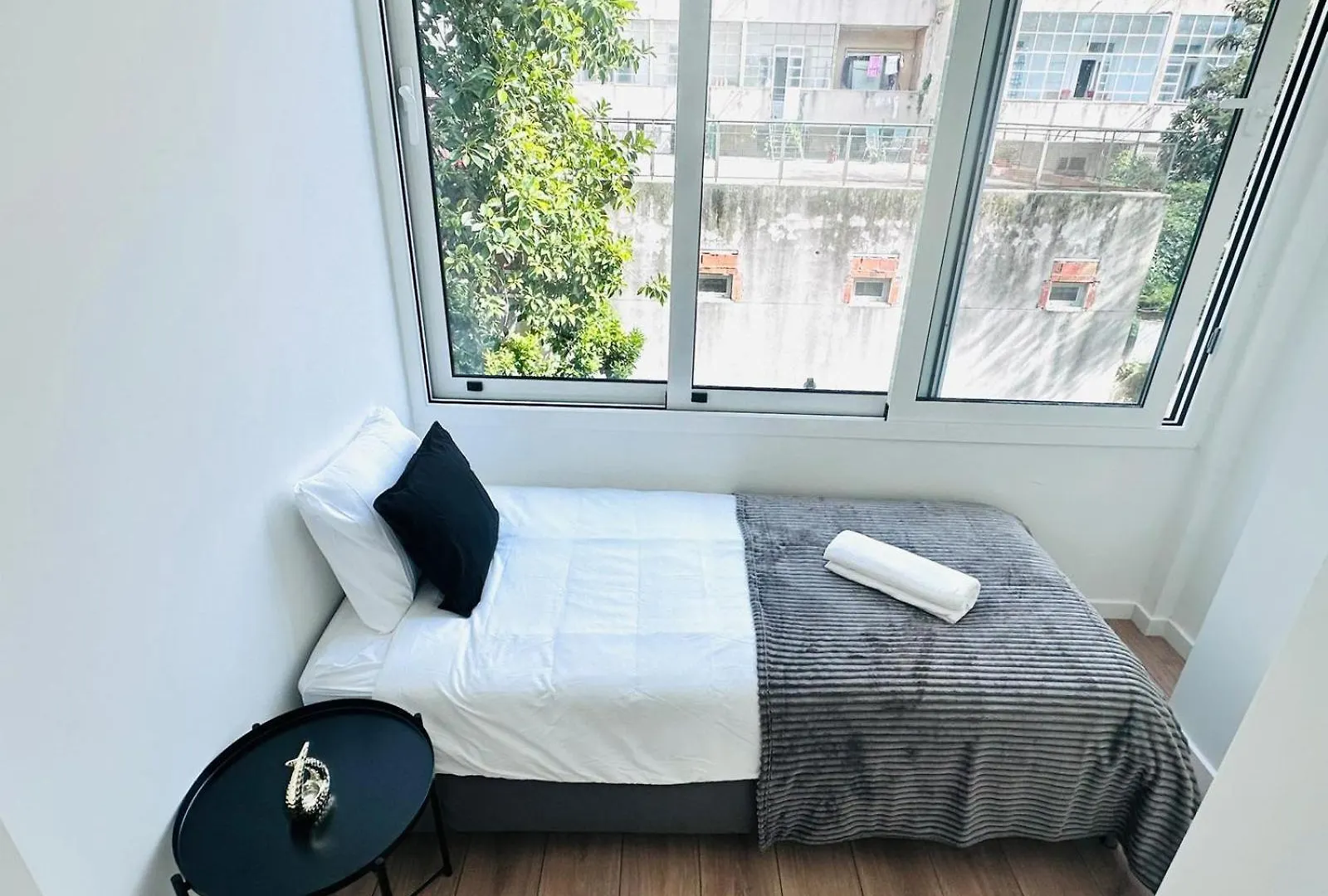 Lisbon City Center 3 Bedroom Flat Next To Avenida Almirante Reis