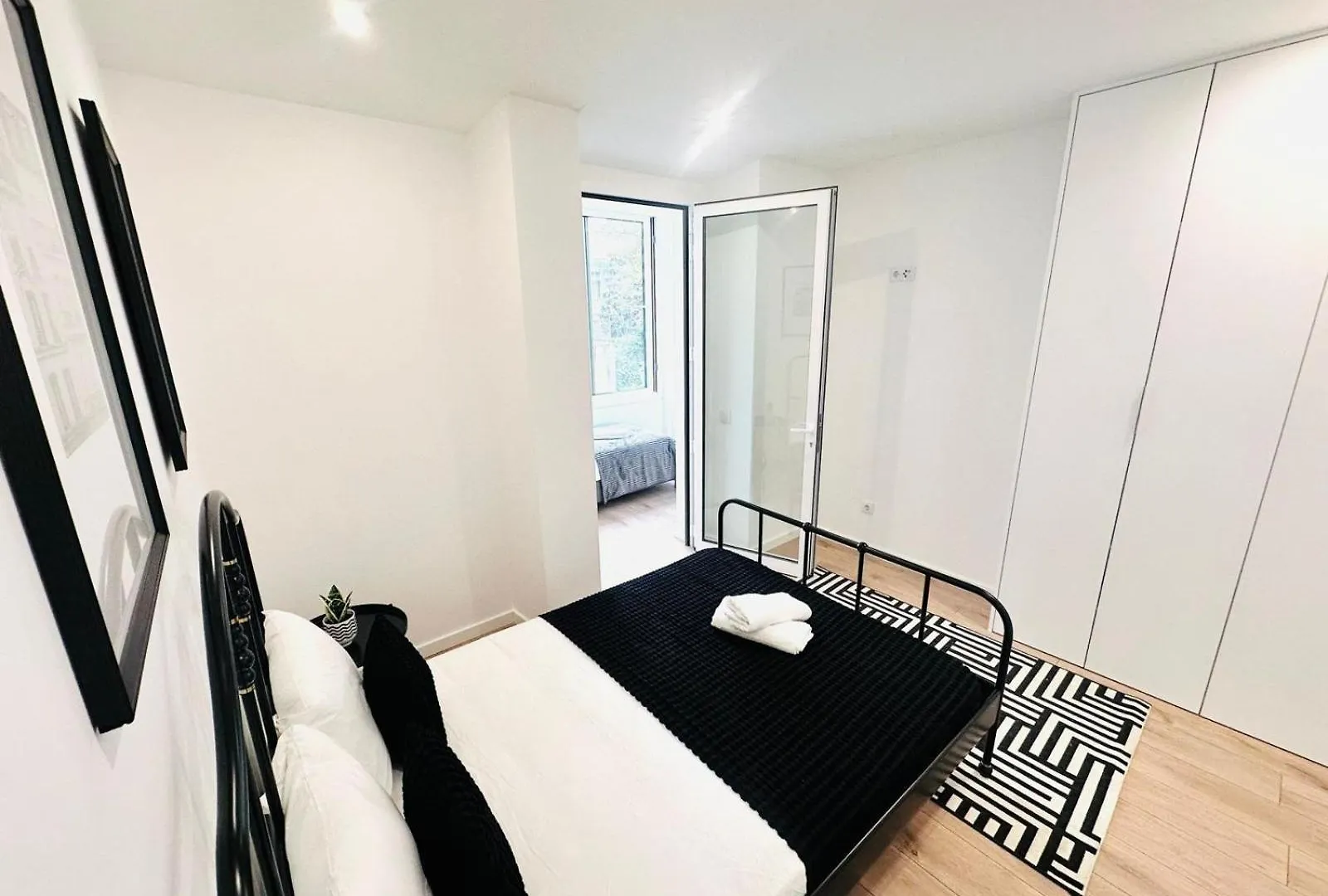 Lisbon City Center 3 Bedroom Flat Next To Avenida Almirante Reis Apartment