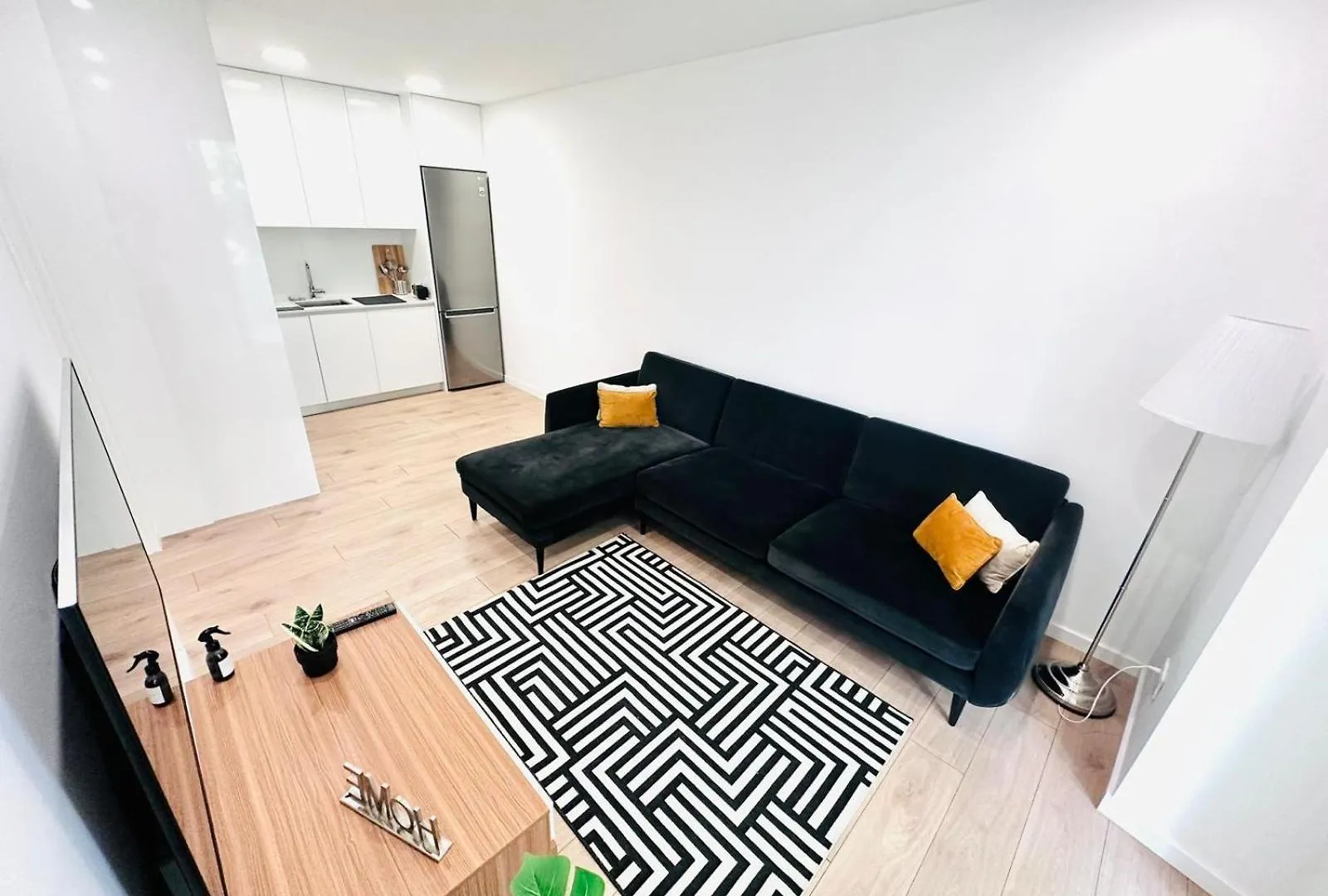 Lisbon City Center 3 Bedroom Flat Next To Avenida Almirante Reis Apartment