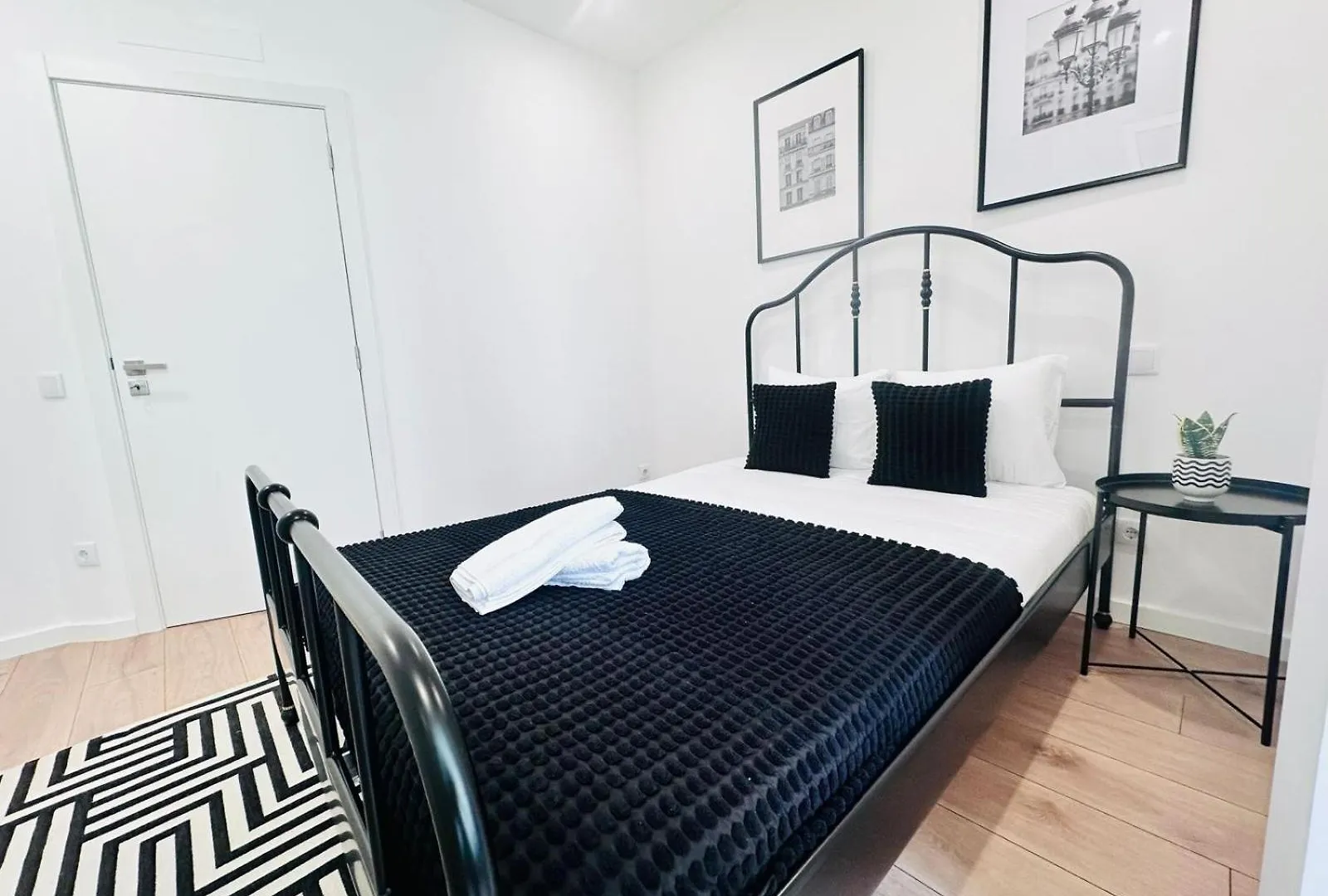 Lisbon City Center 3 Bedroom Flat Next To Avenida Almirante Reis 0*,  Portugal